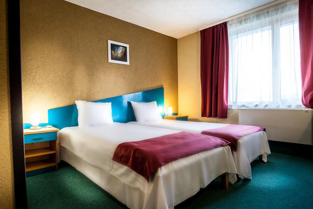 Hotel Ciao Targu Mures Luaran gambar